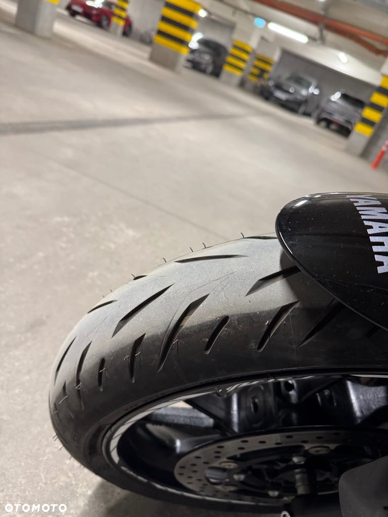 Yamaha R7 - 7