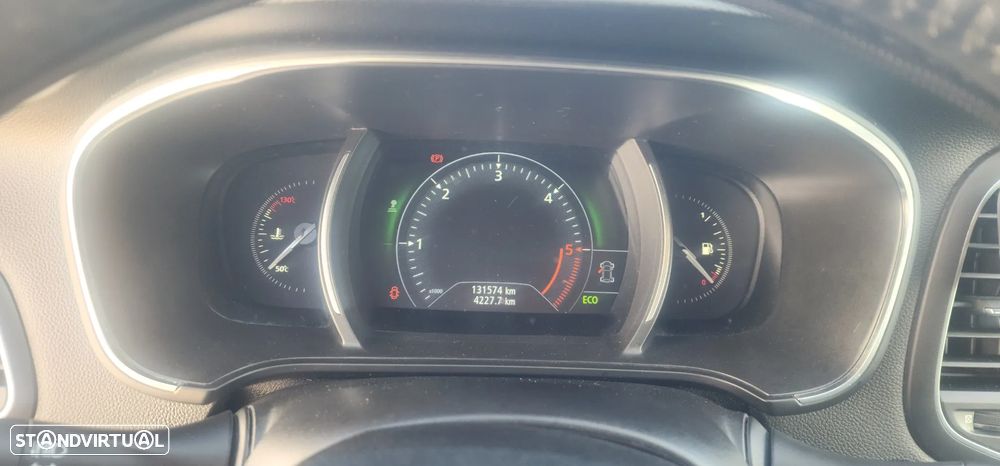 Renault Mégane 1.5 dCi Zen - 12