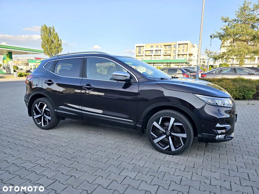 Nissan Qashqai 1.2 DIG-T Xtronic TEKNA+ - 17