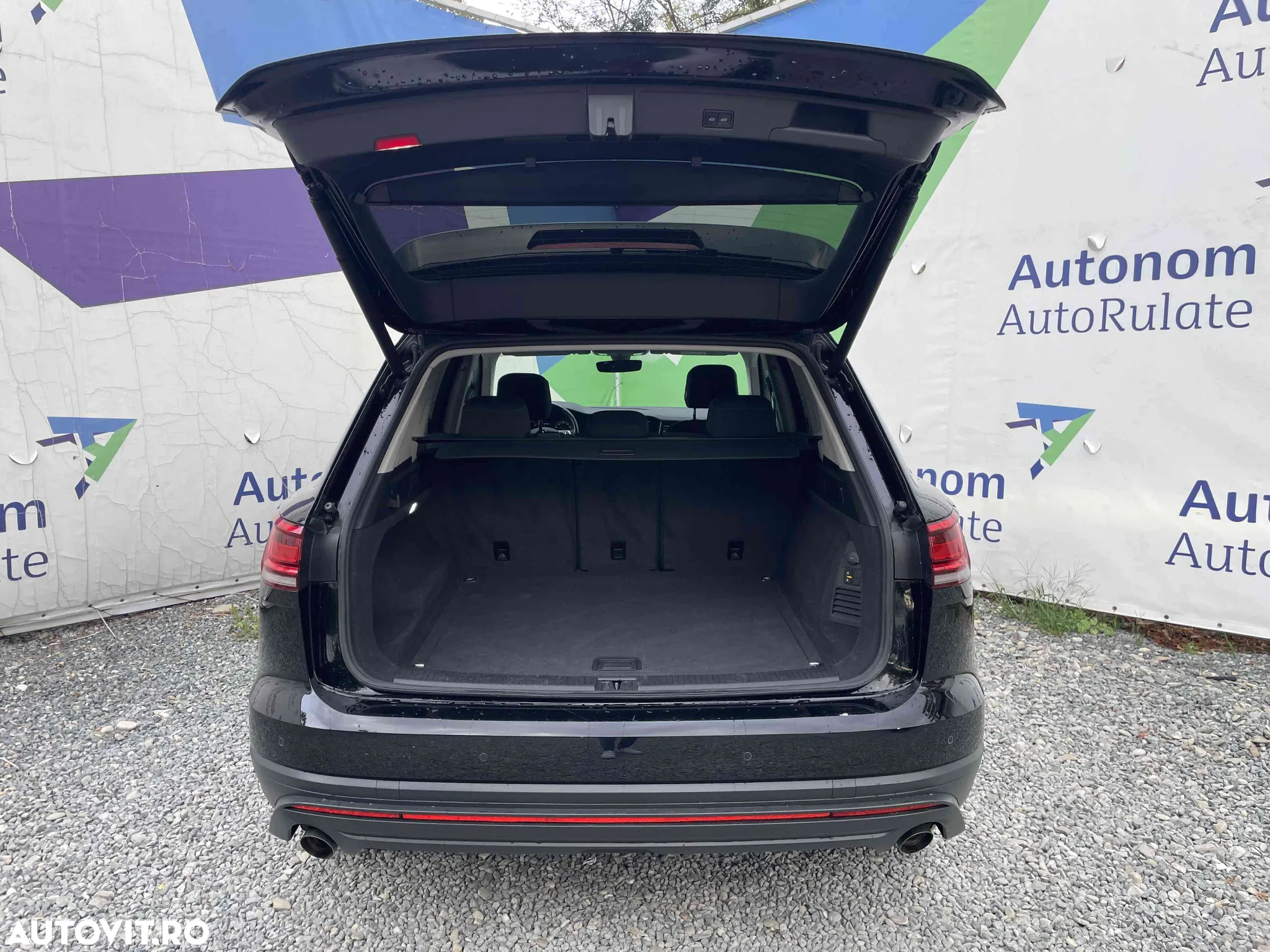 Volkswagen Touareg - 7