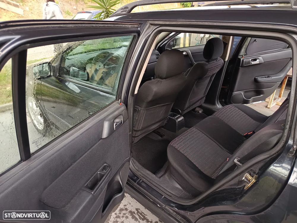 Opel Astra Caravan 1.4i 16V Sport - 4