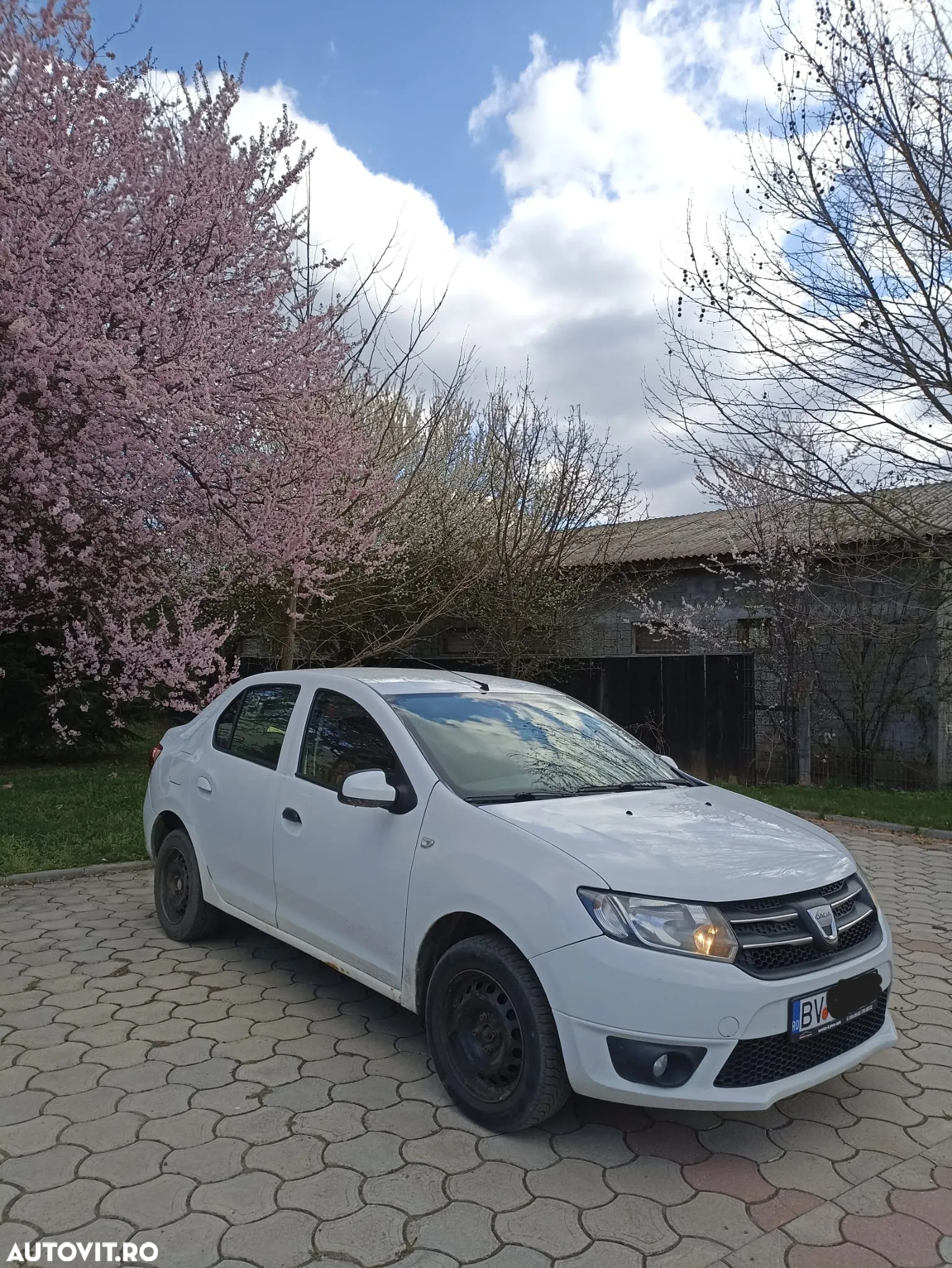 Dacia Logan - 4