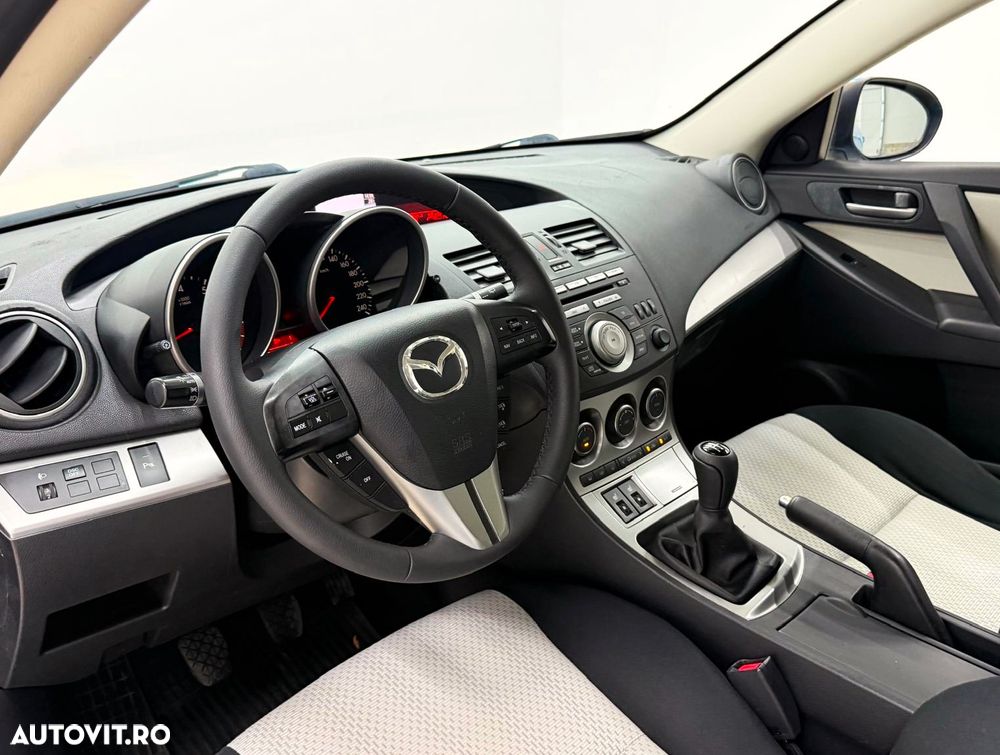 Mazda 3 1.6 MZR 90th Anniversary - 7