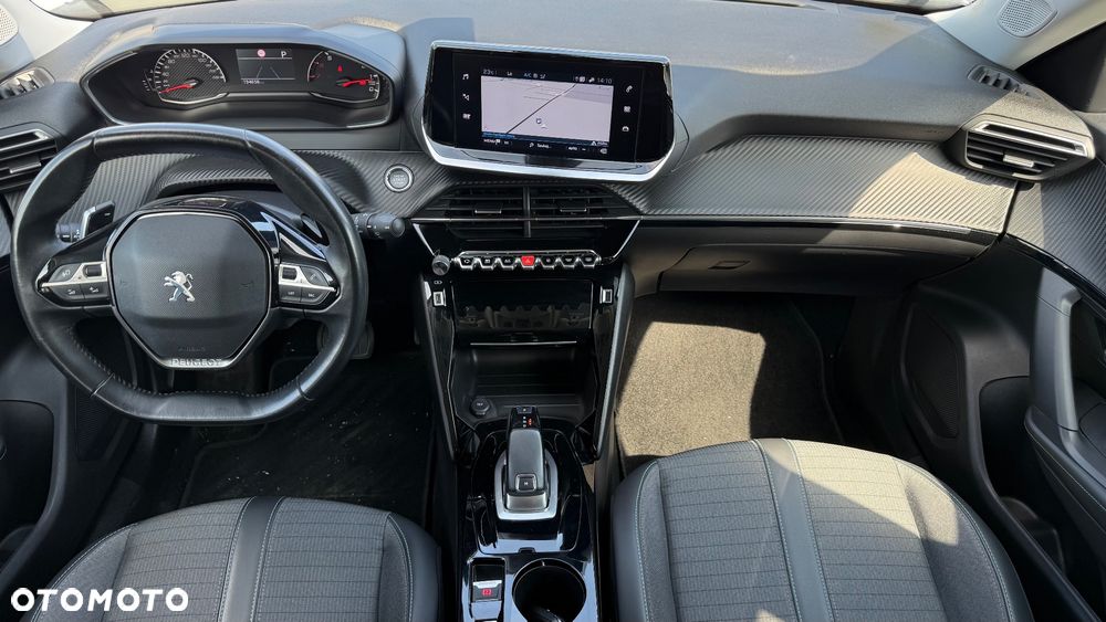 Peugeot 2008 1.5 BlueHDi Allure S&S EAT8 - 19
