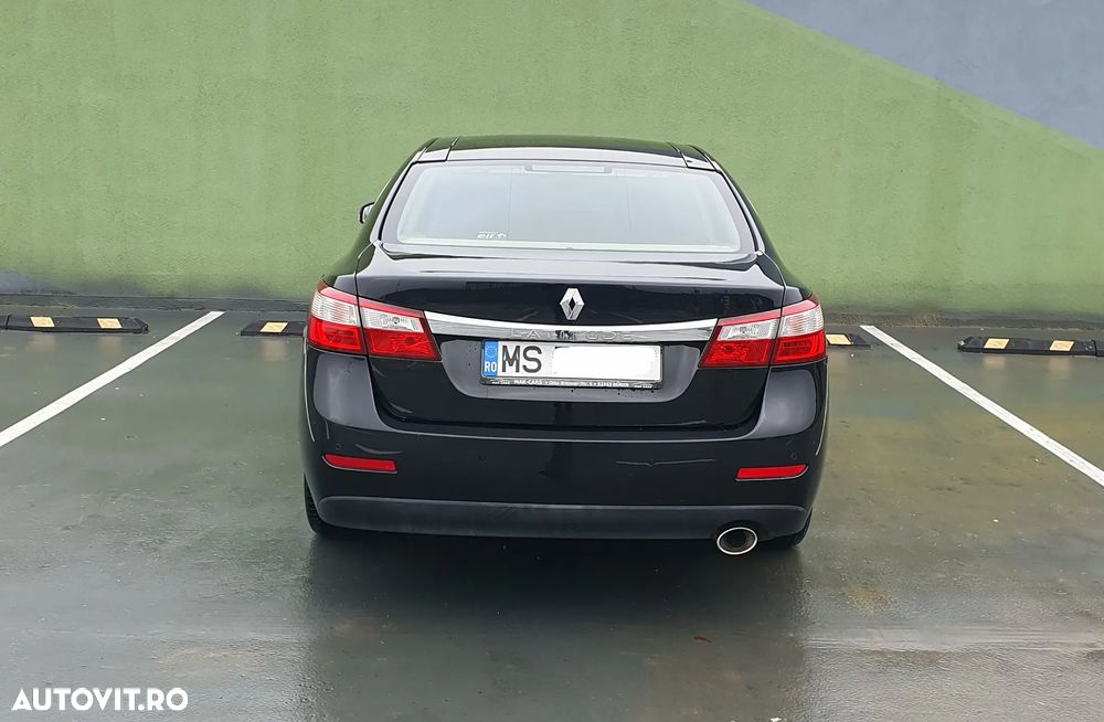 Renault Latitude 2.0 dCi Initiale Aut. - 11