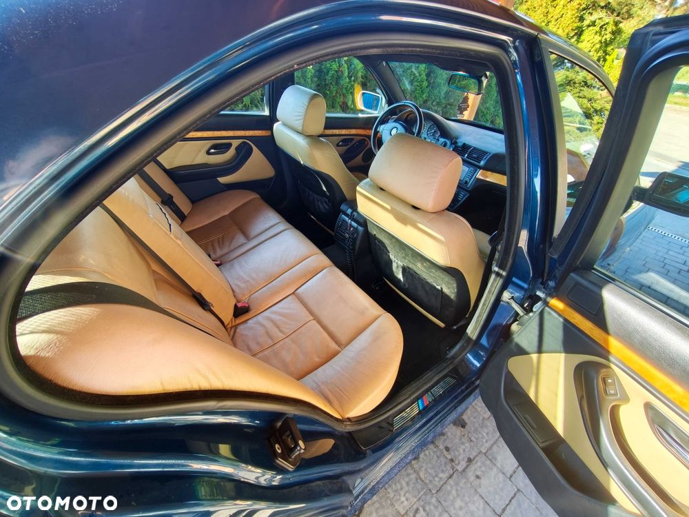 BMW Seria 5 - 12