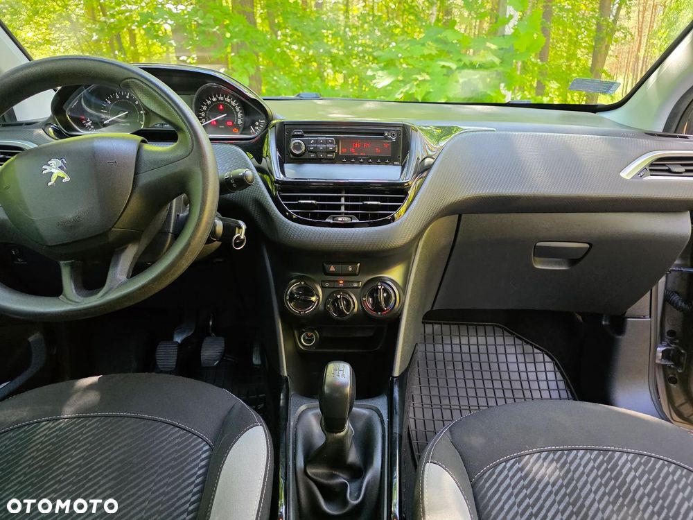 Peugeot 2008 1.2 VTi Allure - 4