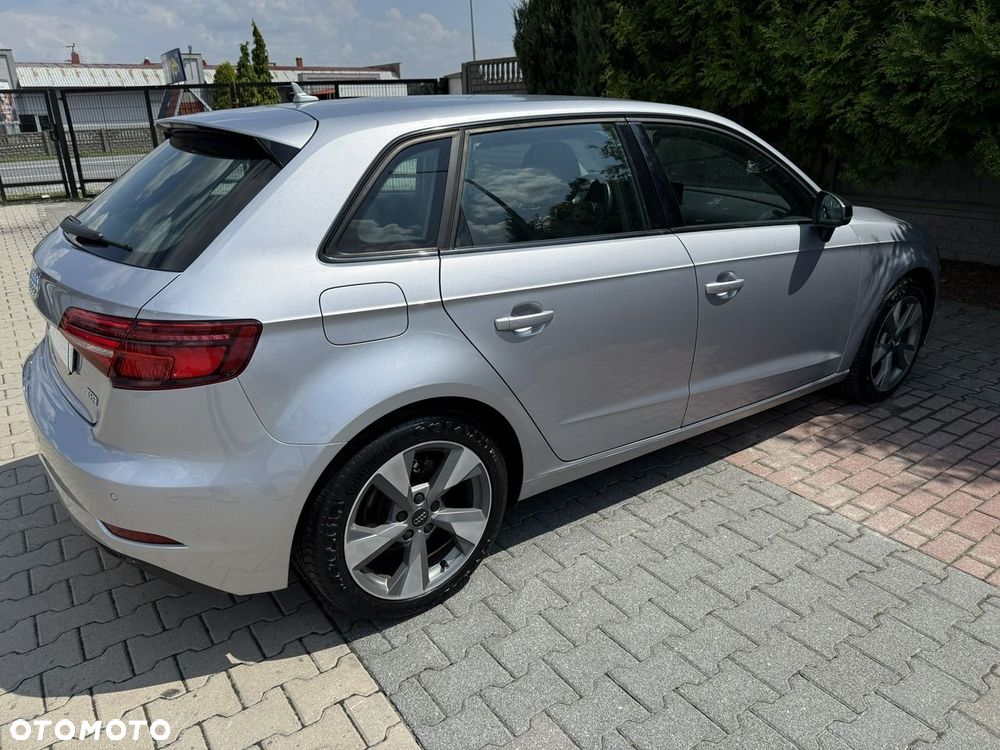 Audi A3 Sportback - 5