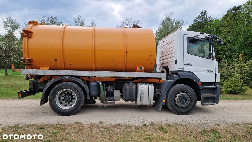 Mercedes-Benz AXOR 1824 - 5