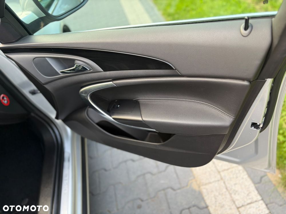 Opel Insignia 2.0 CDTI Cosmo - 8