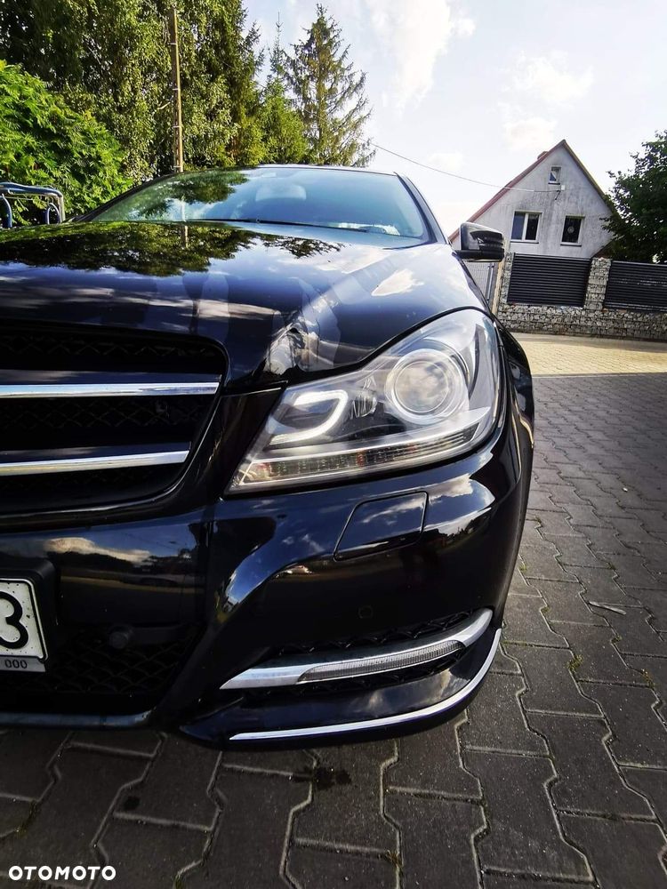 Mercedes-Benz Klasa C 250 CGI BlueEff - 13