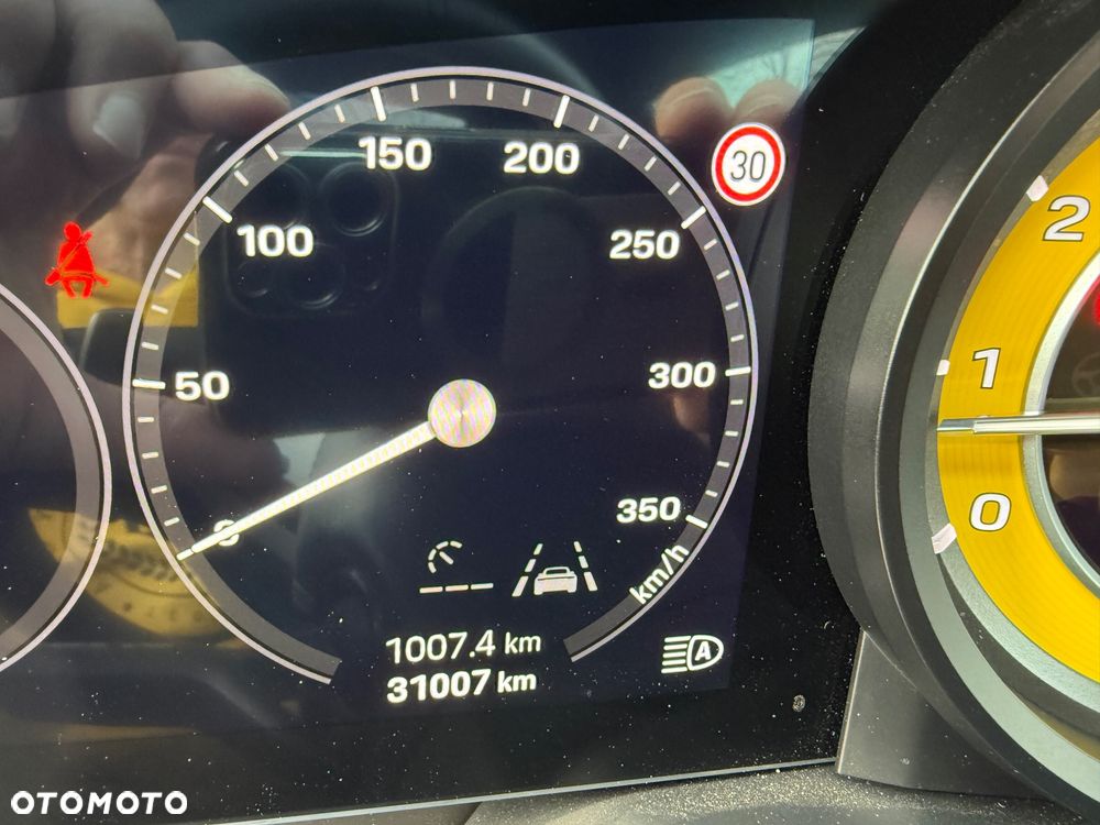 Porsche 911 Turbo S - 30