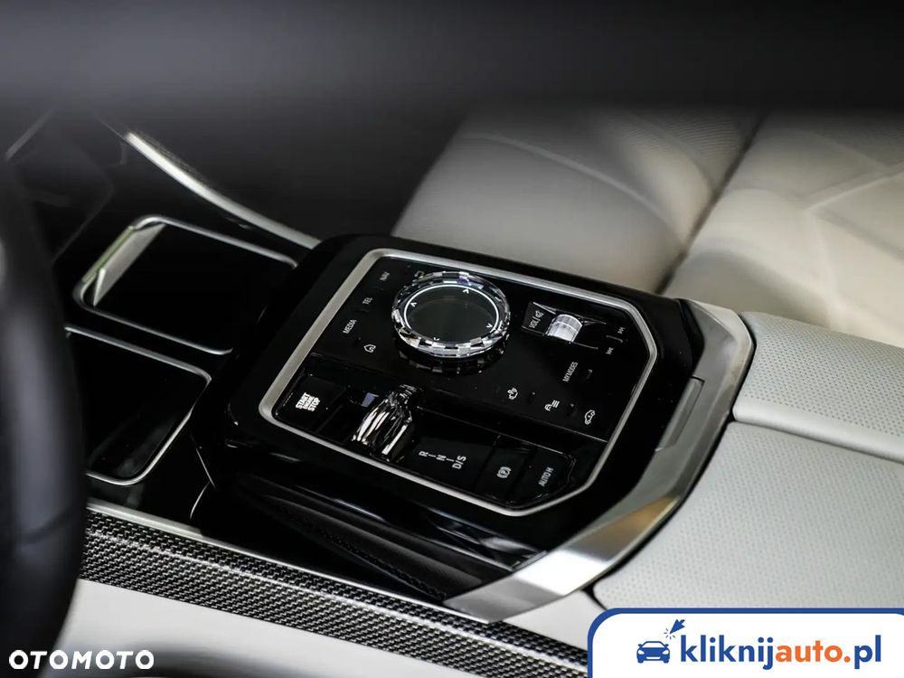 BMW Seria 7 740d xDrive mHEV sport - 9