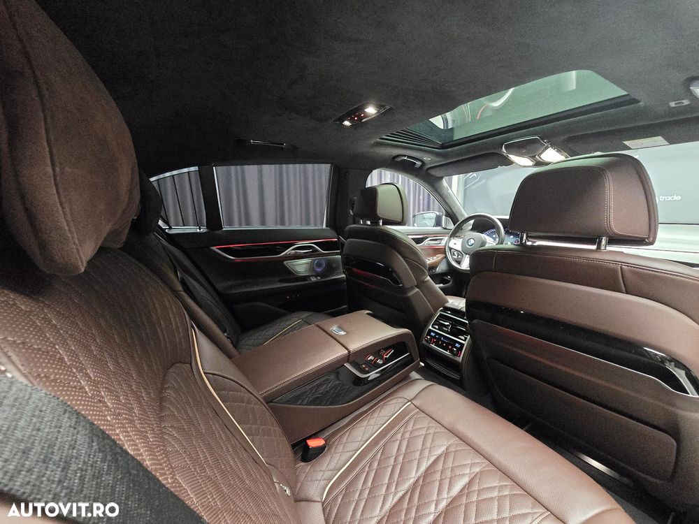 BMW Seria 7 750i xDrive - 13