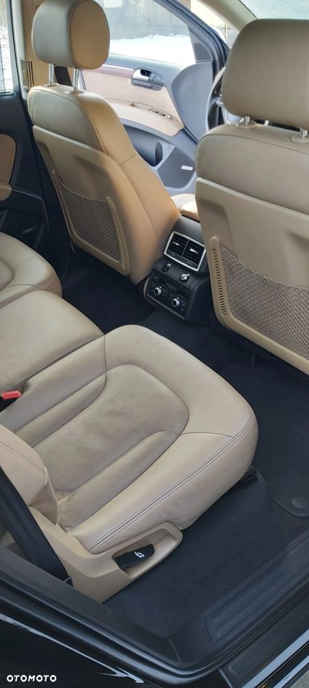 Audi Q7 - 11