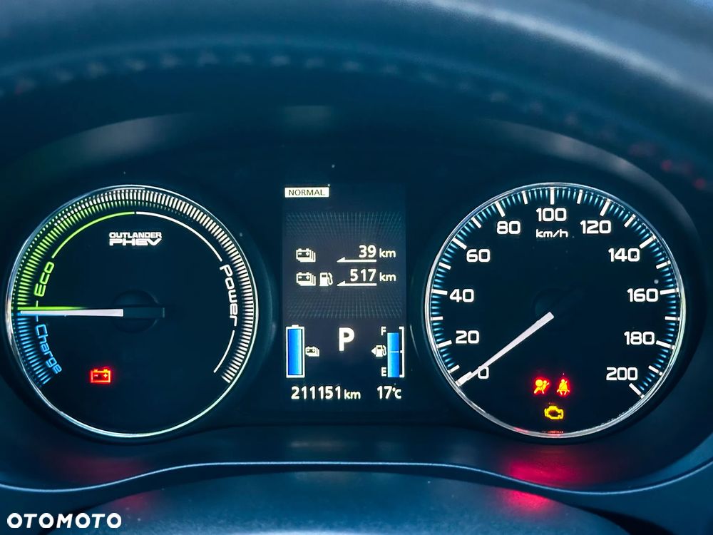Mitsubishi Outlander Intense + - 3