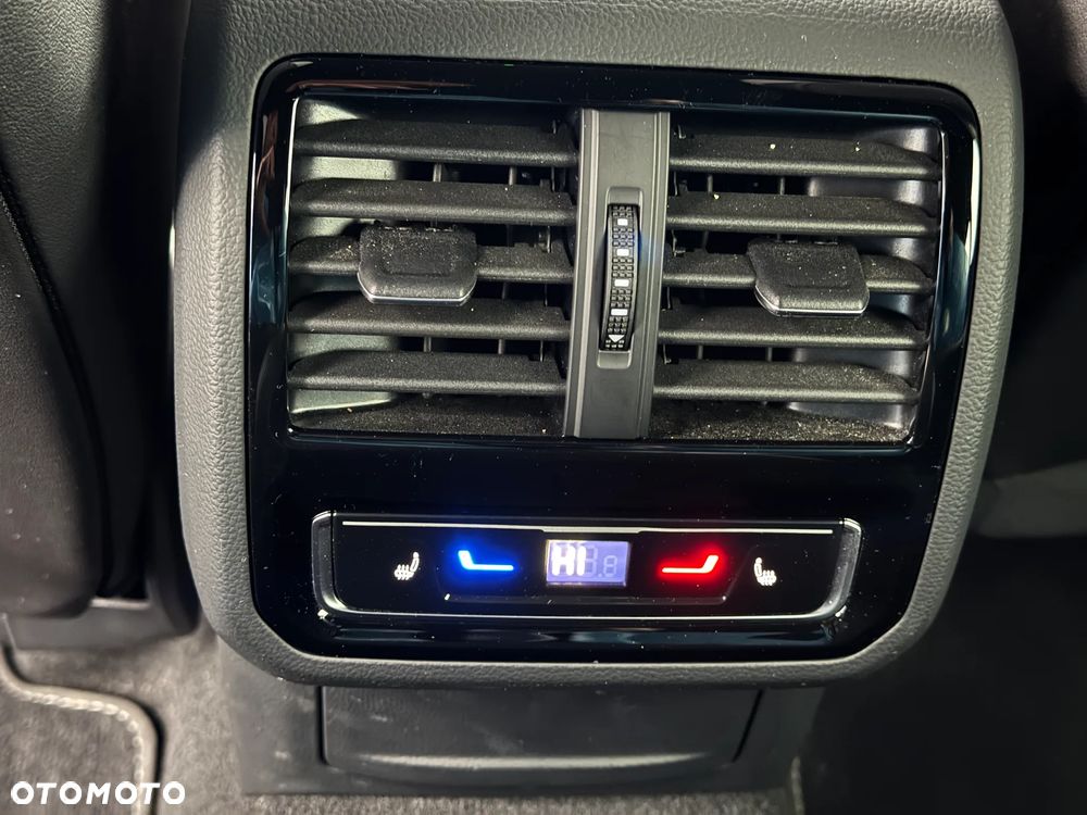 Volkswagen Arteon 2.0 TDI SCR 4Motion DSG R-Line - 19