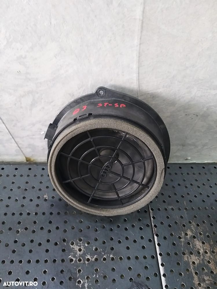 Boxa audi stanga spate audi q3 8u - 3