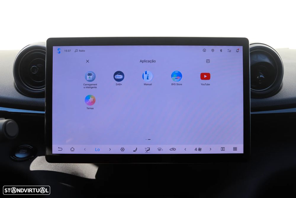 BYD Dolphin 60.4 kWh Design - 16