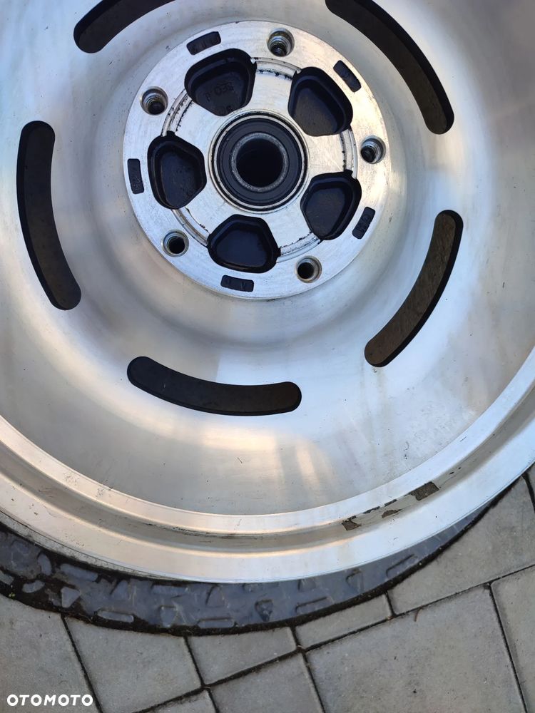 Felga tył Harley Davidson V-Road 18x5,5 - 11