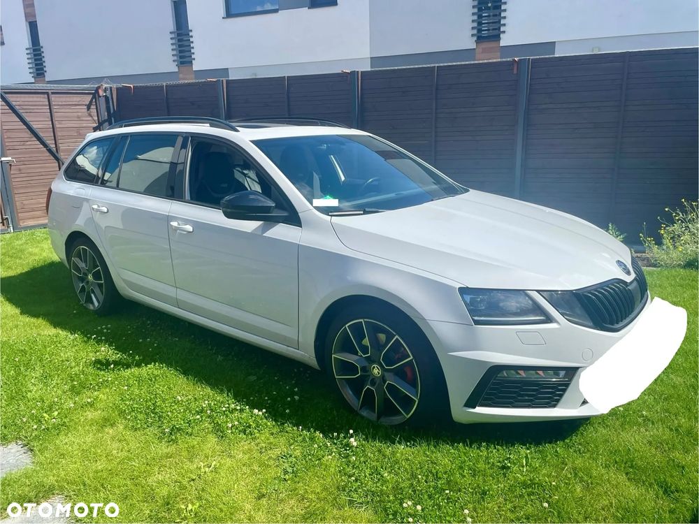 Skoda Octavia 2.0 TDI RS DSG - 3