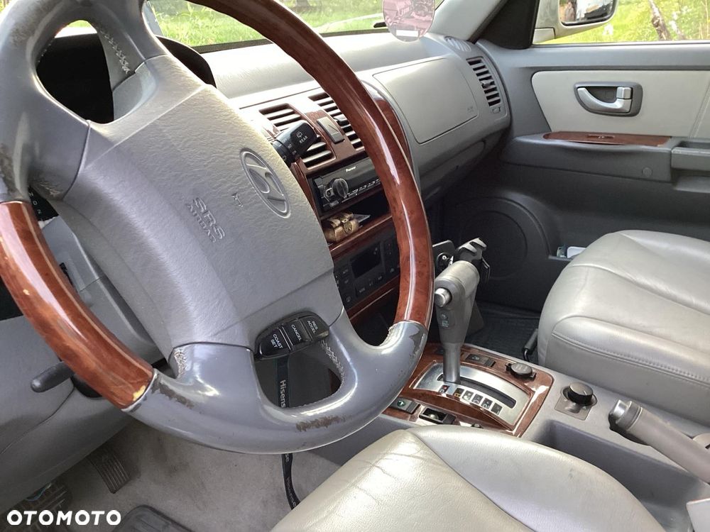 Hyundai Terracan - 8