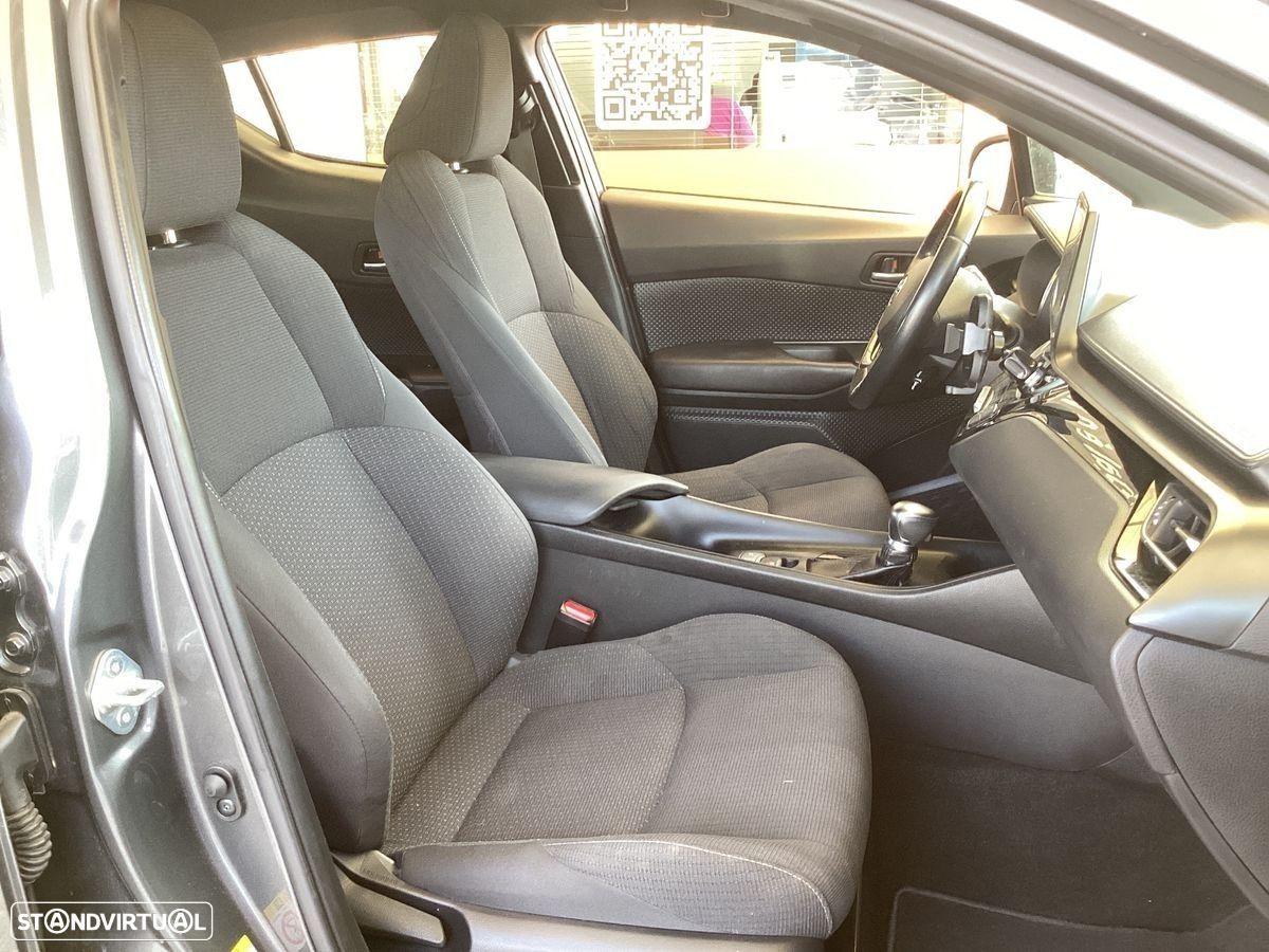 Toyota C-HR 1.8 HSD Comfort+P.Style - 8