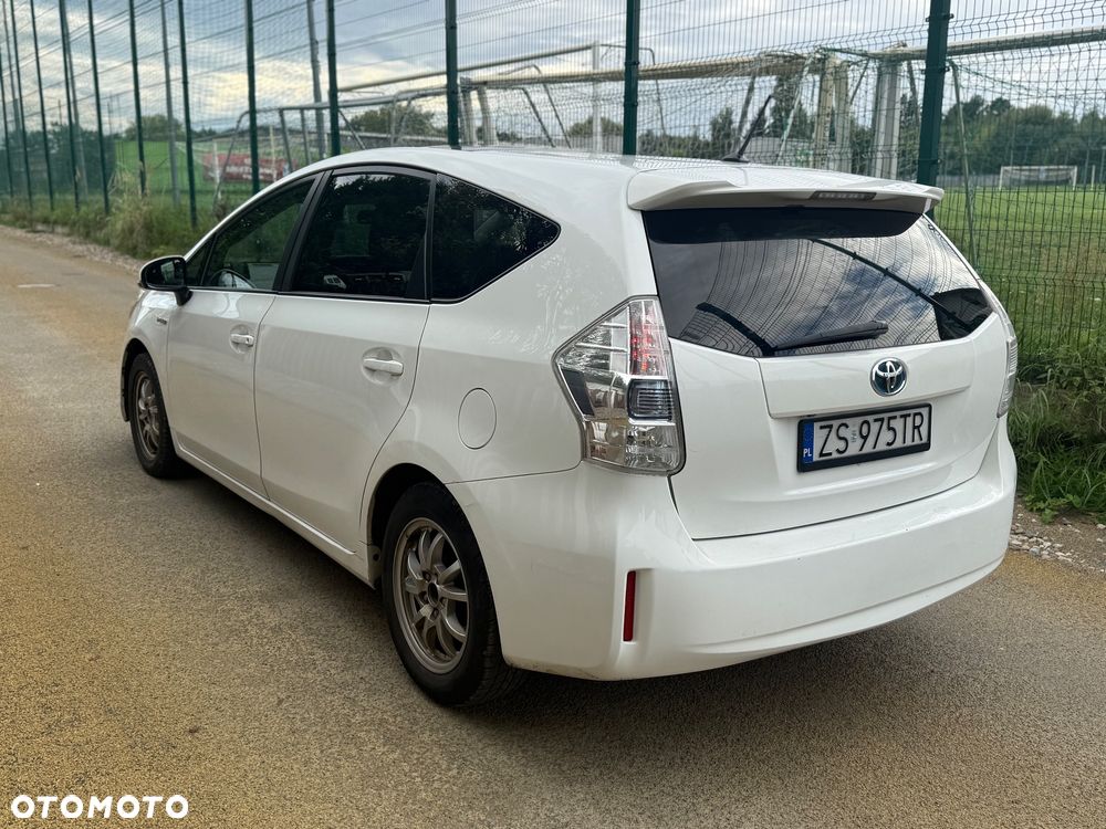 Toyota Prius+ (Hybrid) Comfort - 9