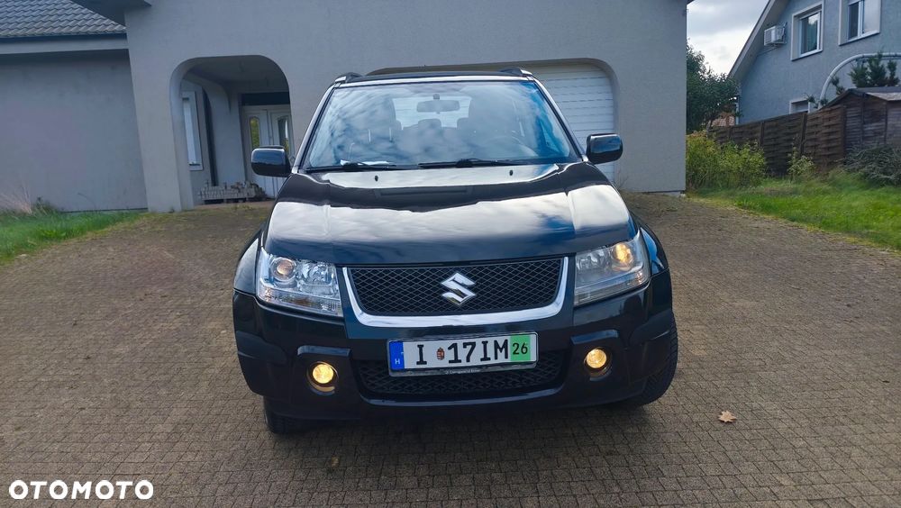 Suzuki Grand Vitara 2.0 De Luxe - 30