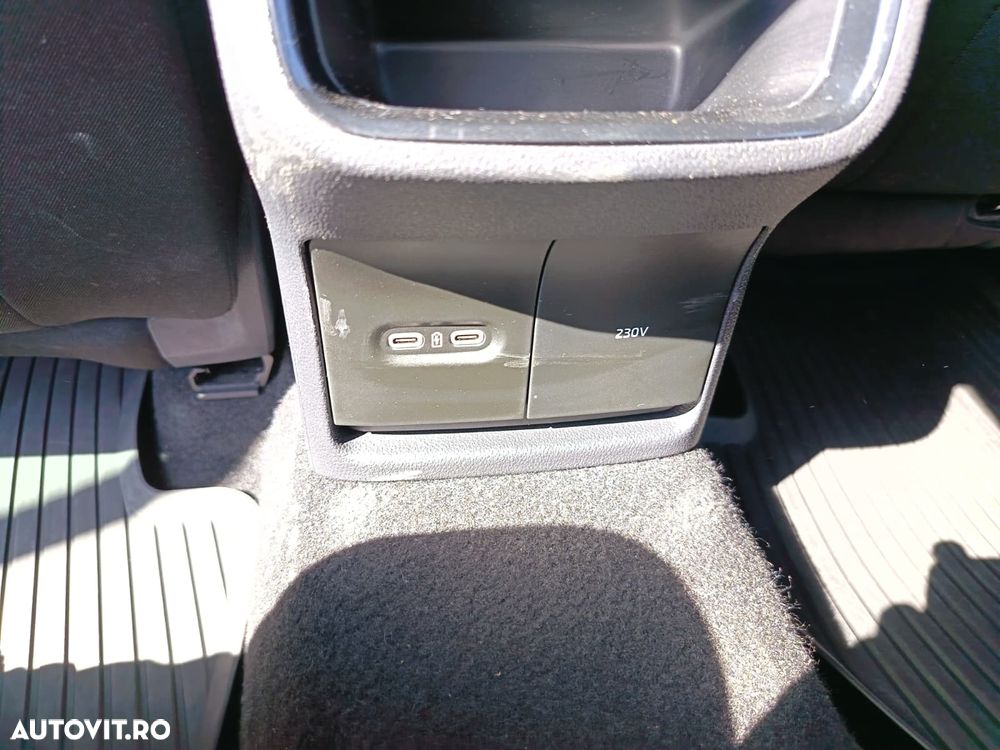 Skoda Octavia 2.0 TDI DSG Ambition - 8