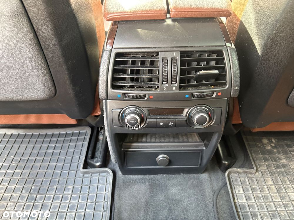 BMW X5 3.5d xDrive - 11