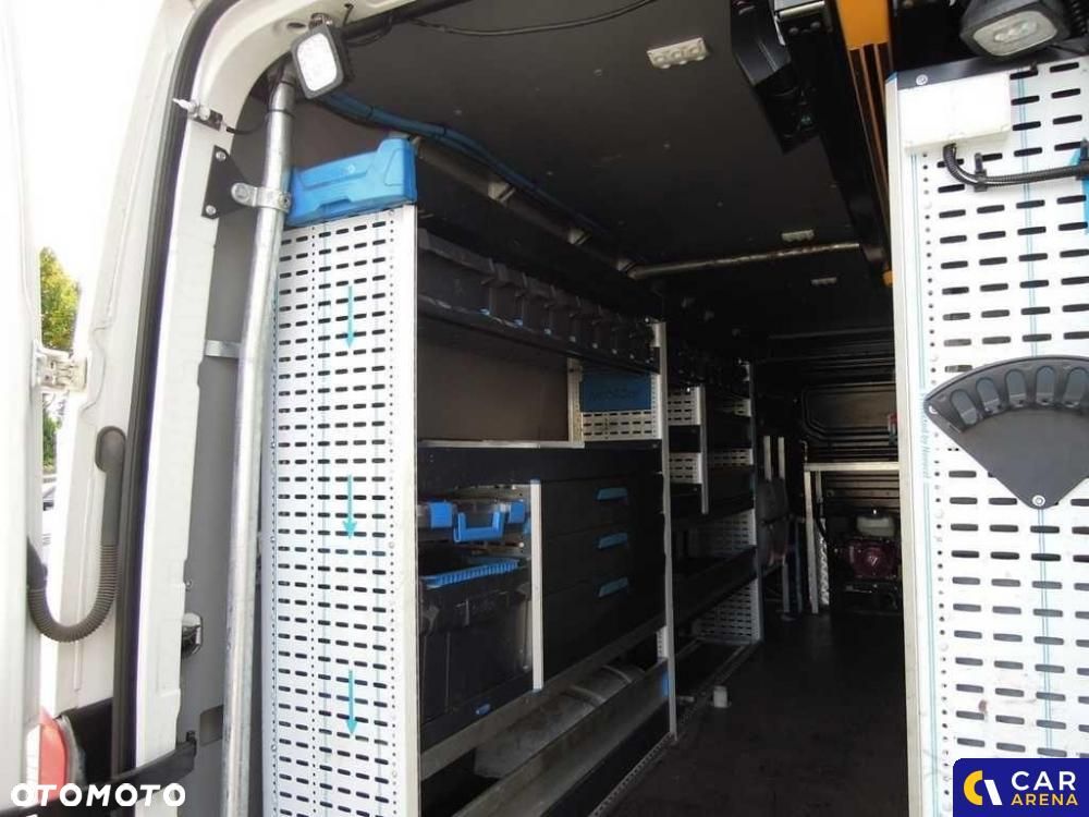 Volkswagen Crafter - 25