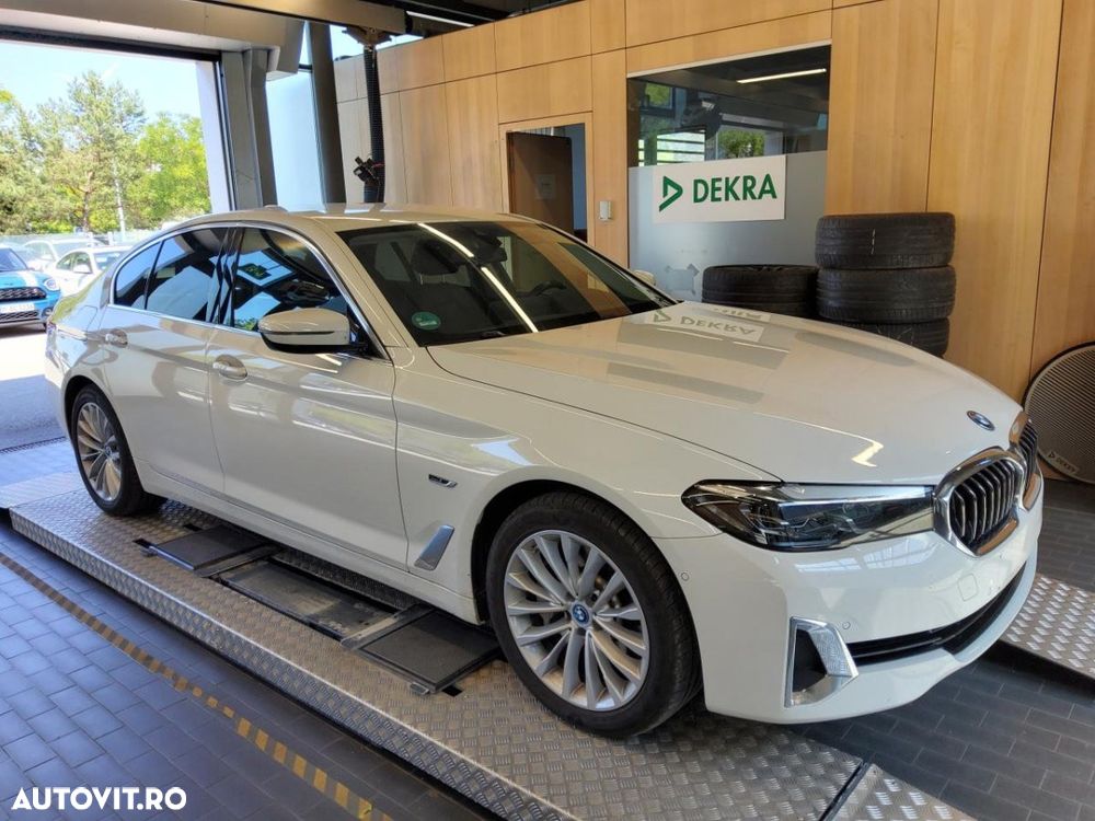 BMW 5 Series 2022 — imagine 12