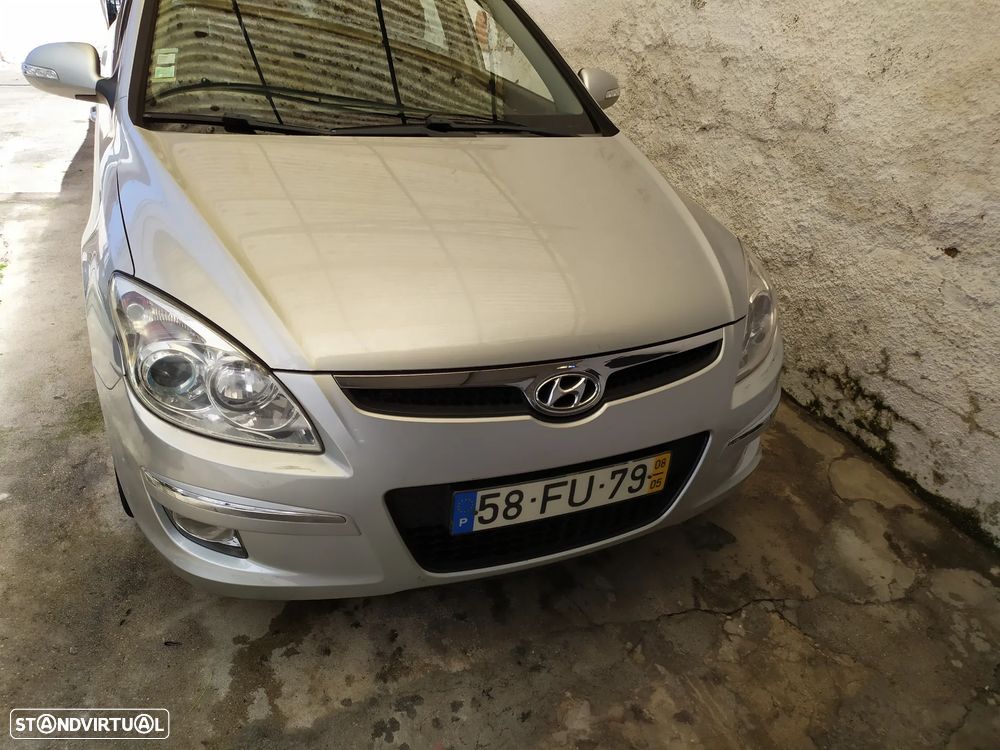 Hyundai i30 CW 1.6 CRDi STyle - 4