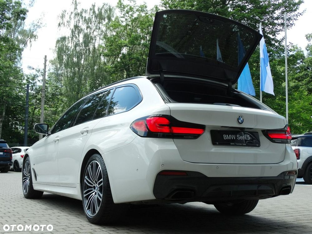 BMW Seria 5 540d xDrive mHEV M Sport sport - 9