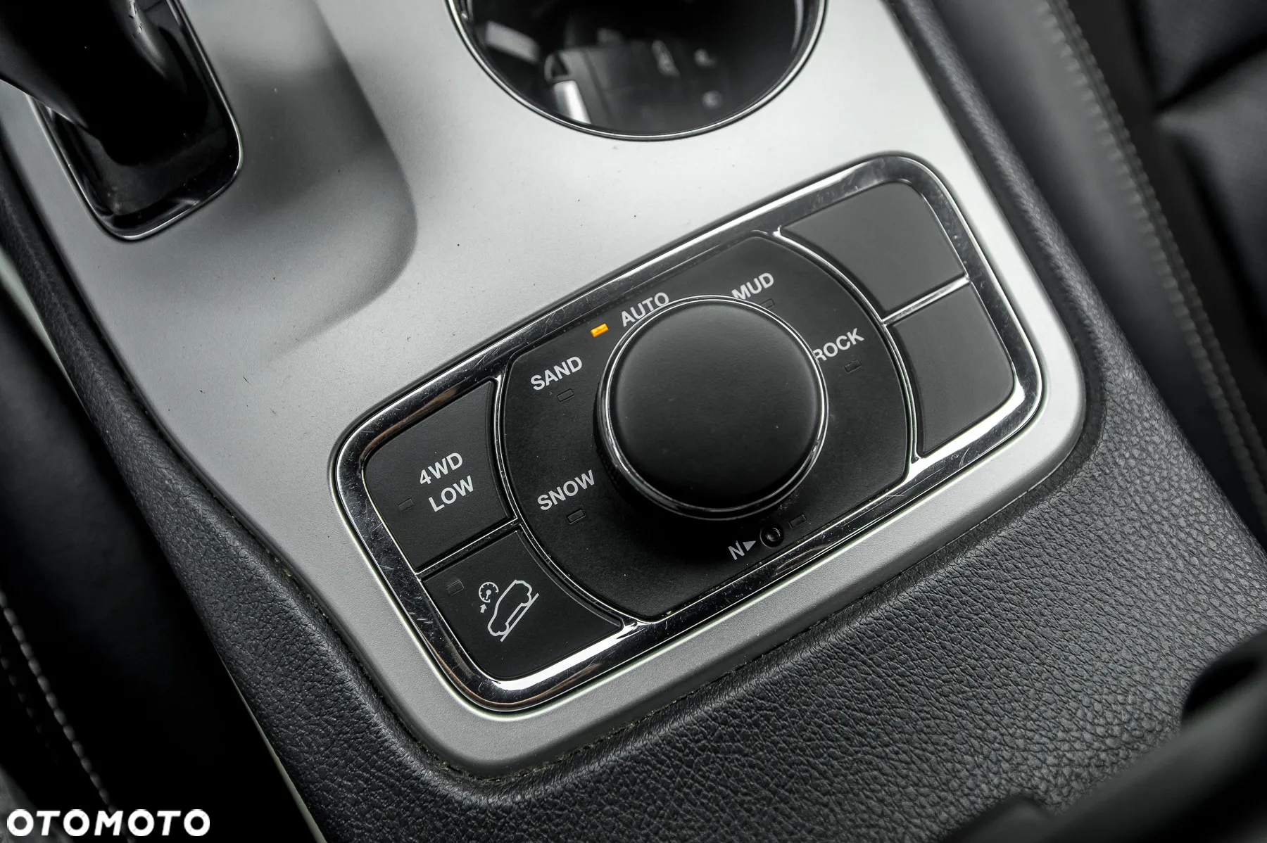 Jeep Grand Cherokee 3.0 CRD Overland Summit - 37