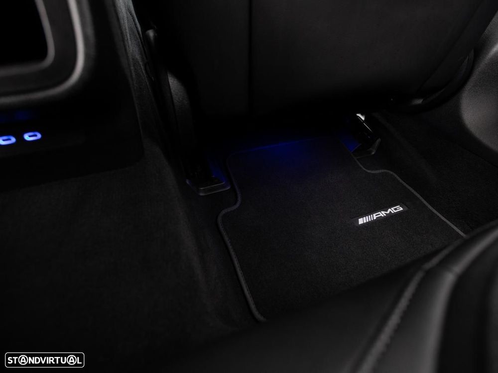 Mercedes-Benz E 300 de AMG Line - 30