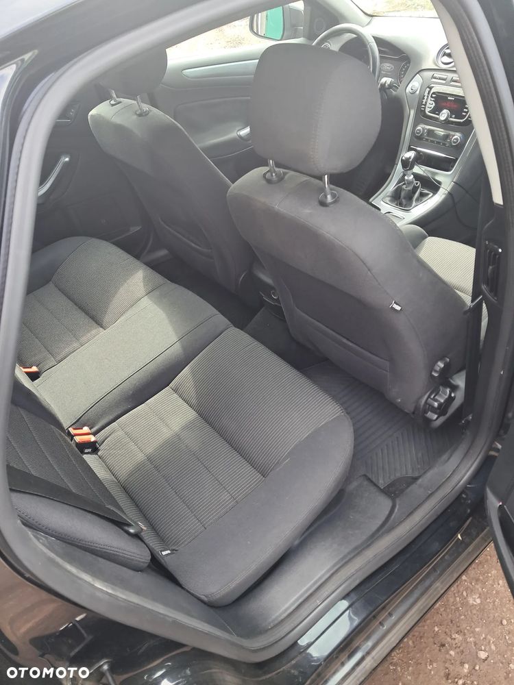 Ford Mondeo 1.6 T Titanium - 19