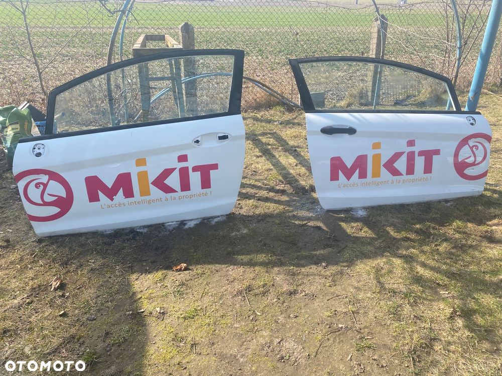 Ford Fiesta MK7 Drzwi 3D prawe lub lewe - 1