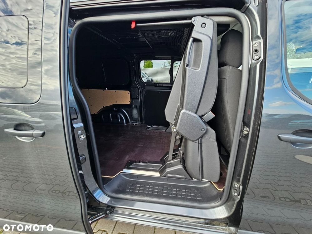 Opel Vivaro 2.2 CDTI XL 3,1t ( brygadówka - składany) - 11