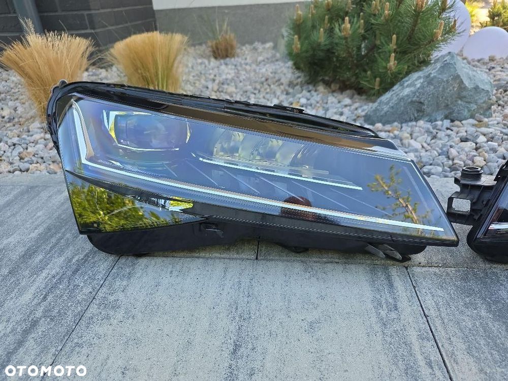 SKODA SUPERB 3 III 3V1 LIFT Kompletne Full Led Matrix 3V1941015D 3V1941016D - 4