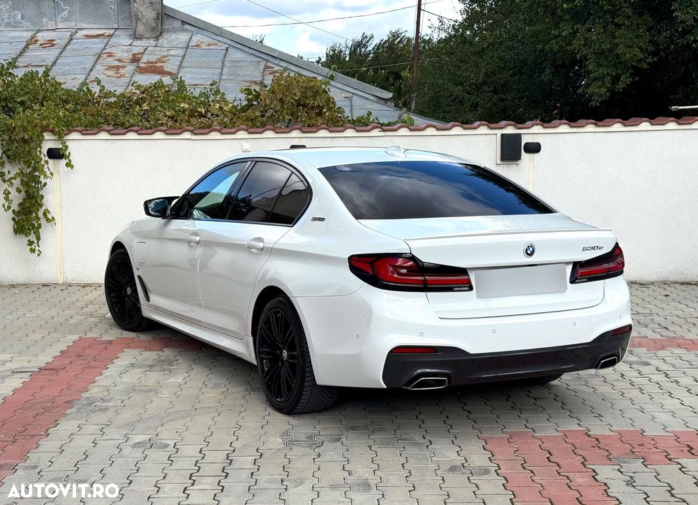 BMW Seria 5 530e Aut. M Sport Edition - 3