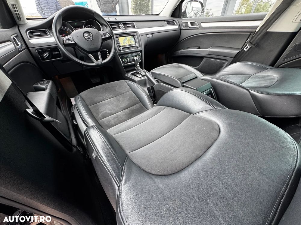 Skoda Superb 2.0 TDI DSG Elegance - 26