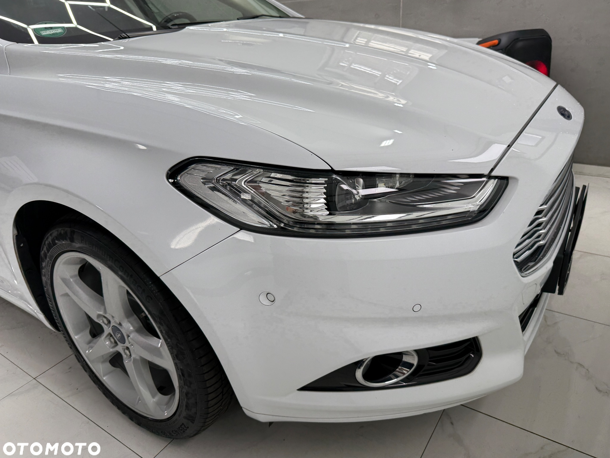 Ford Mondeo 2.0 TDCi Titanium PowerShift - 11