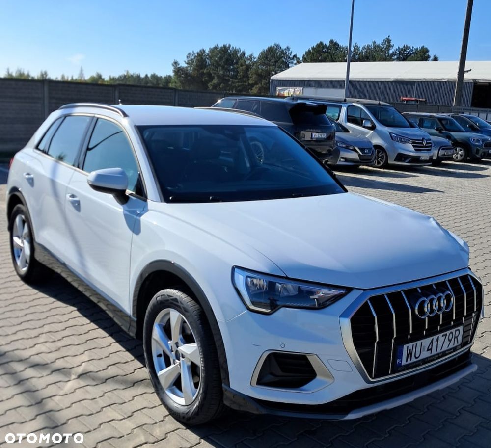 Audi Q3 2023 photo 2