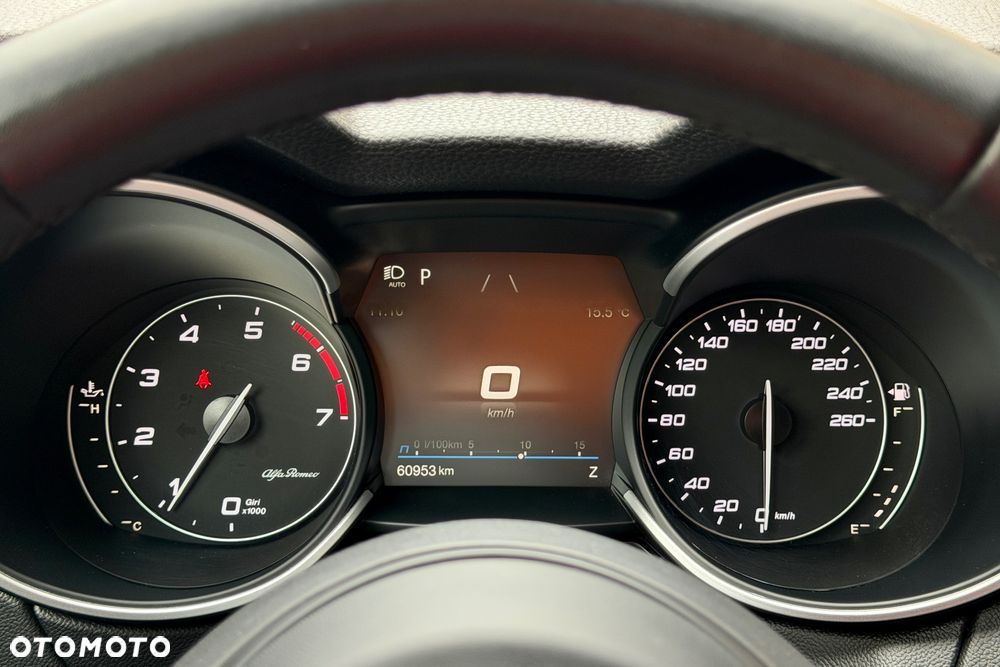 Alfa Romeo Stelvio 2.0 Turbo TI Q4 - 10