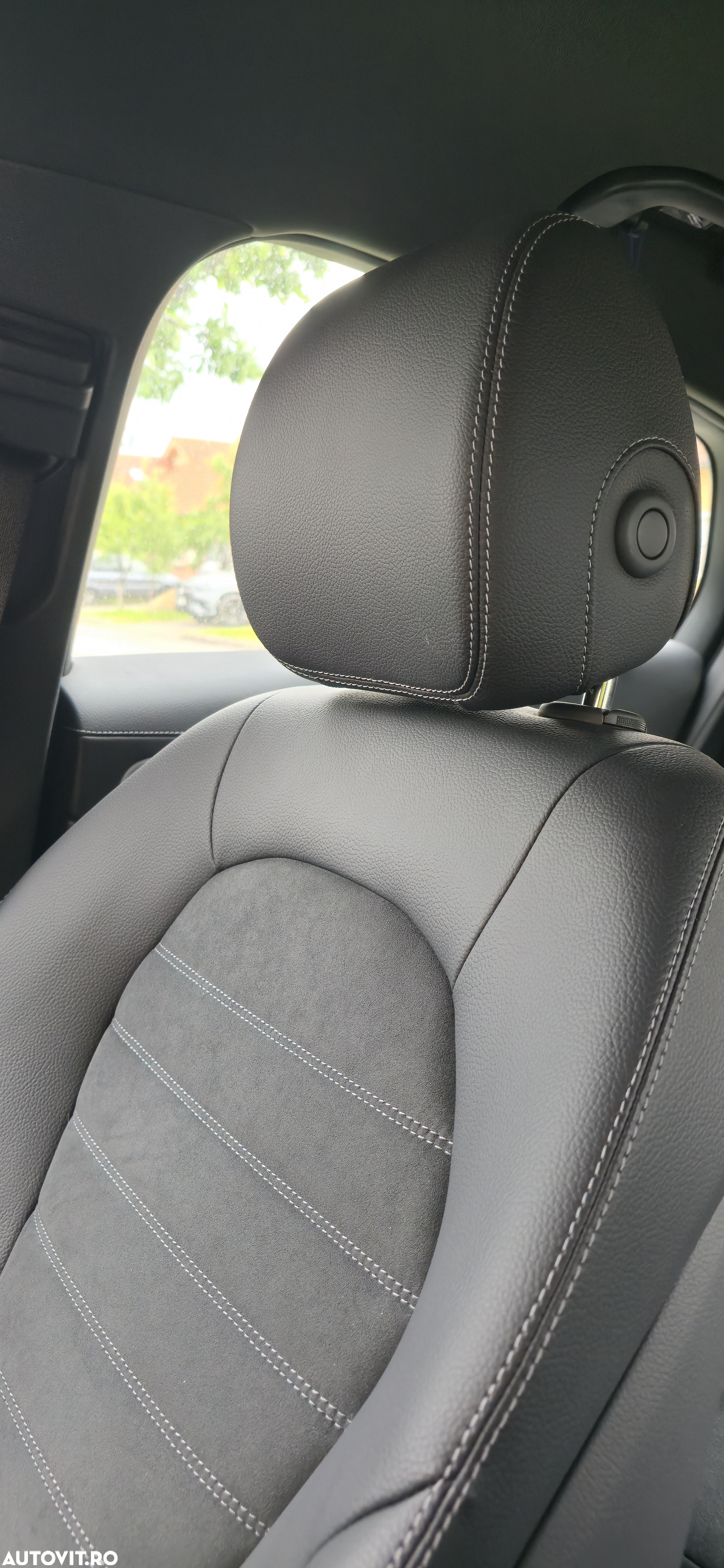 Mercedes-Benz GLC Coupe 200 4Matic 9G-TRONIC AMG Line Advanced - 9