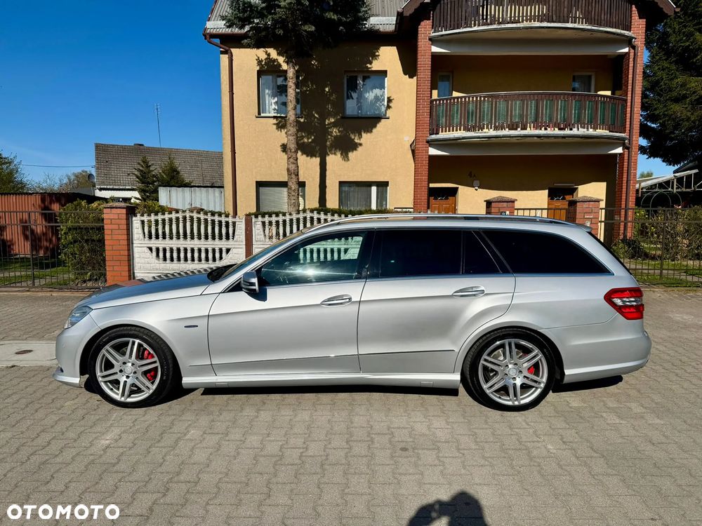 Mercedes-Benz Klasa E 350 CDI DPF BlueEFFICIENCY 7G-TRONIC Elegance - 4