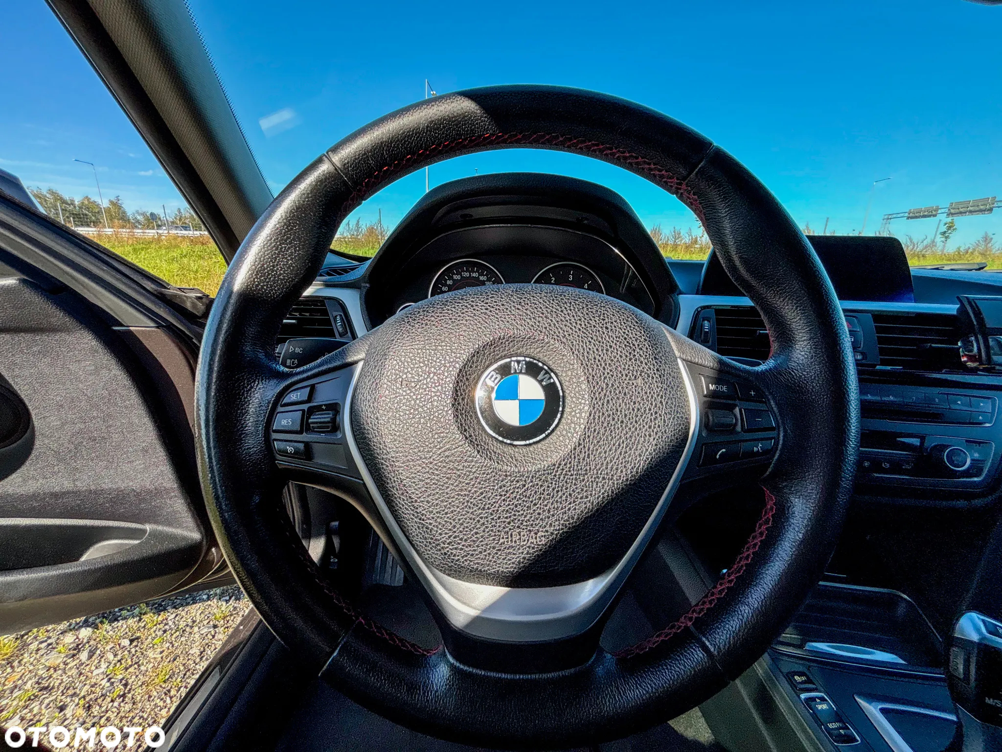 BMW Seria 3 318d Touring Sport Line - 17