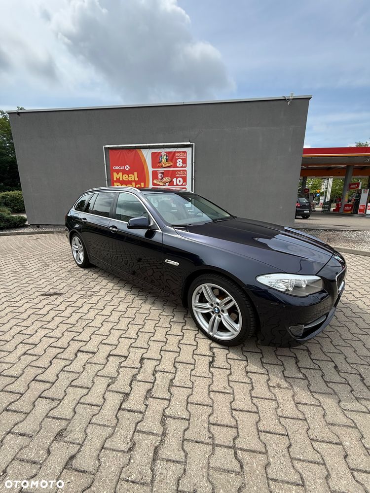 BMW Seria 5 520i - 4